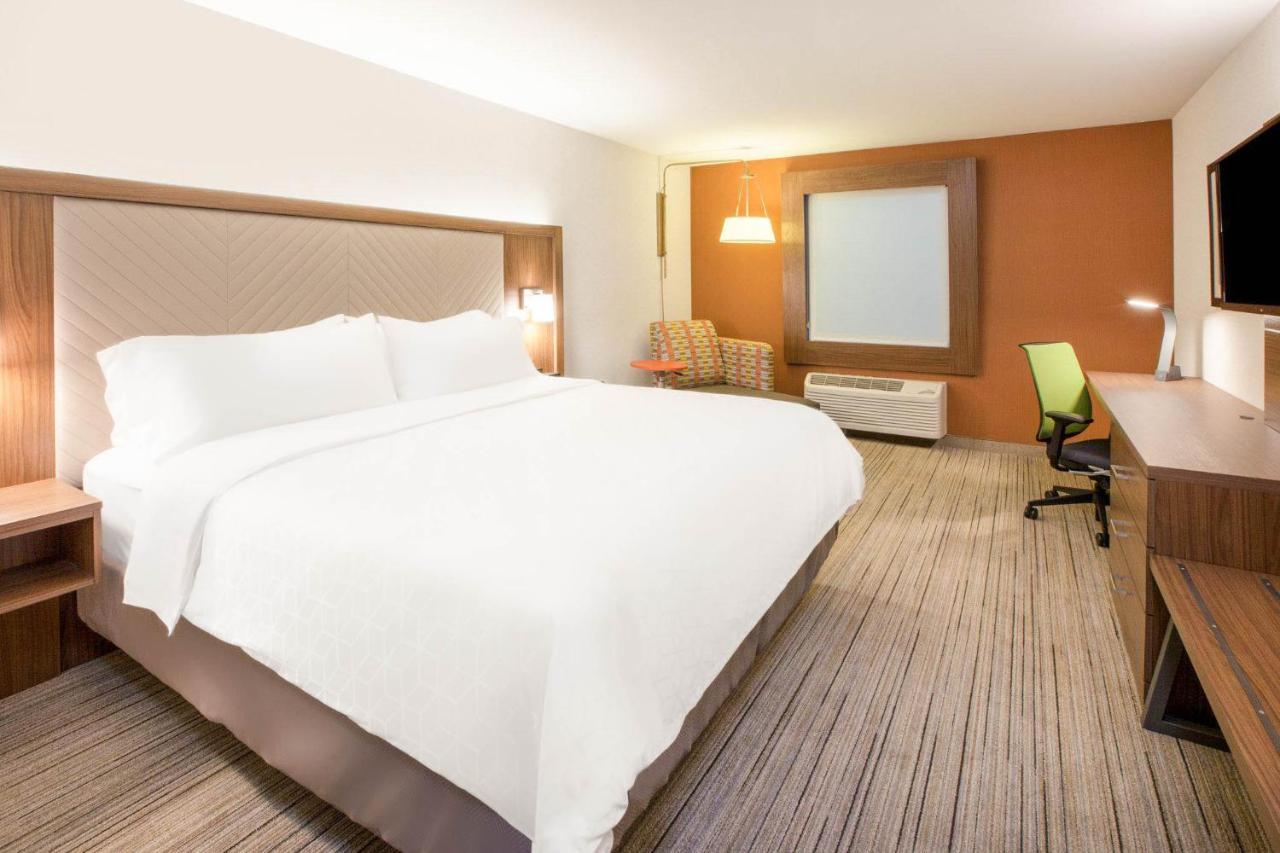 Holiday Inn Express & Suites Blythe By Ihg Exterior photo