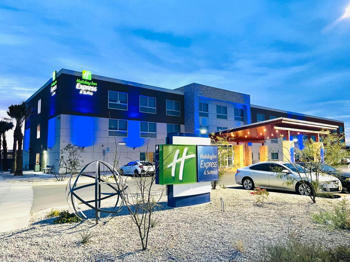 Holiday Inn Express & Suites Blythe By Ihg Exterior photo